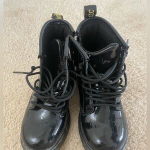 Dr. Martens patent toddler boots size 10 US